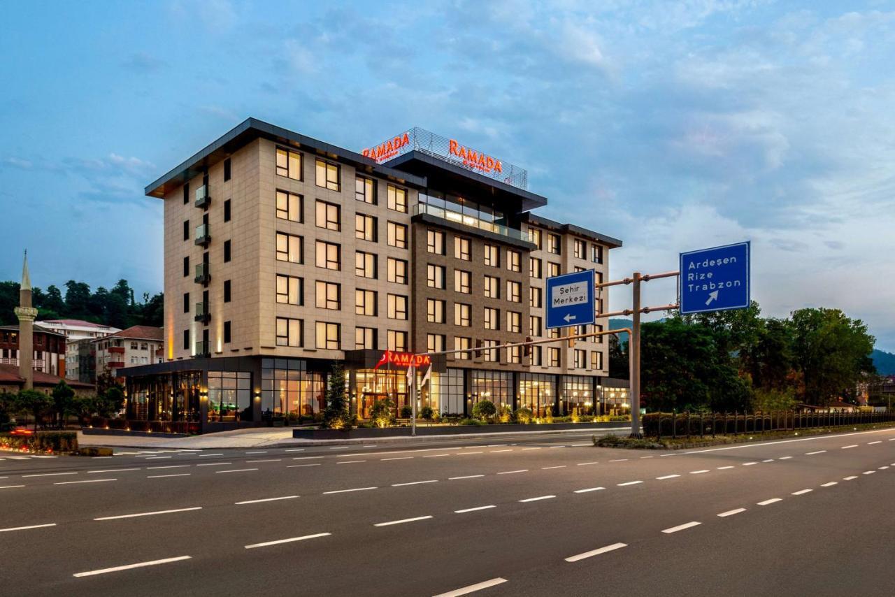 ホテル Ramada By Wyndham Rize Findikli エクステリア 写真