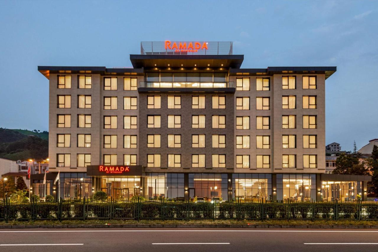 ホテル Ramada By Wyndham Rize Findikli エクステリア 写真